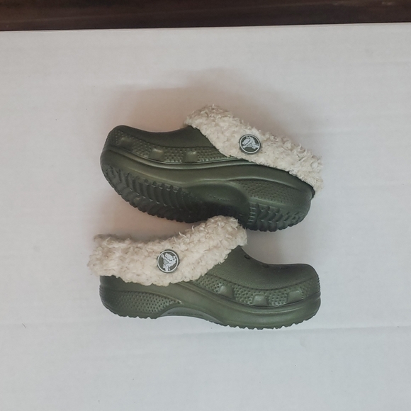 #Army Green insulated Crocs - Picture 5 of 7